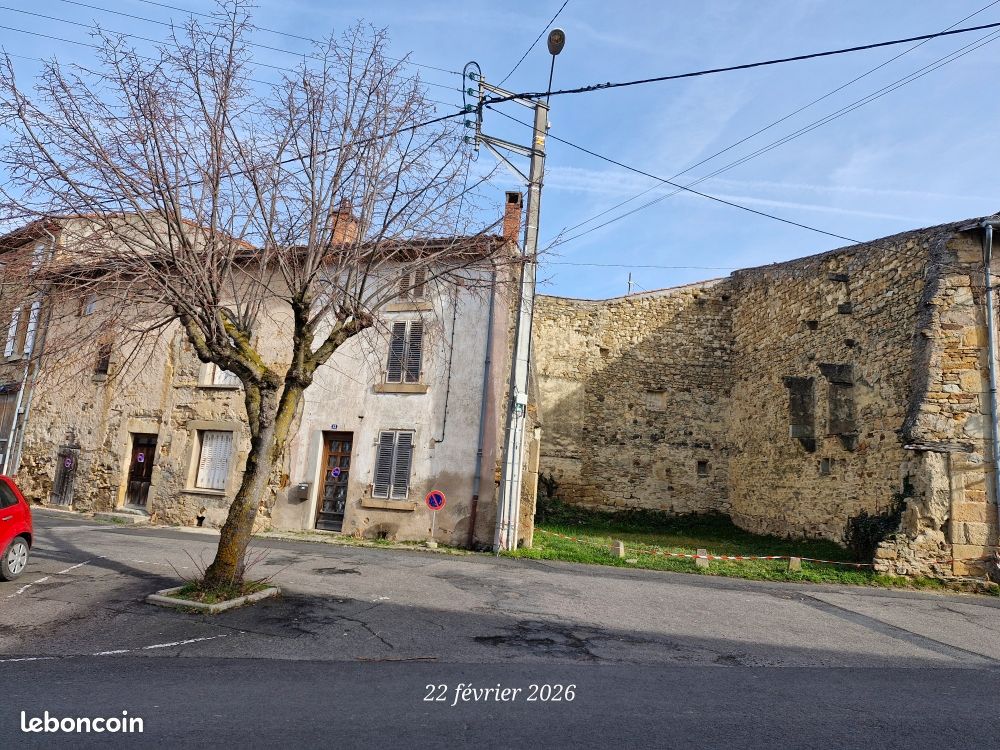 Maison 5 pièces 120 m² · à Billom · 120 m² · 100 000 €
