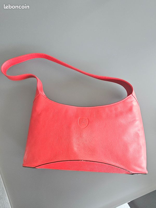Sac a main rouge (image 1)