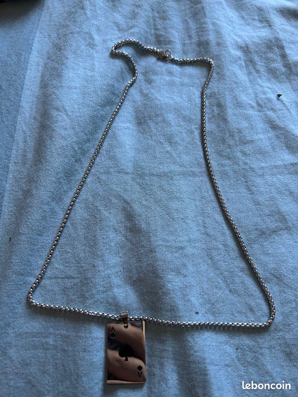Collier en acier carte A de pique (image 1)