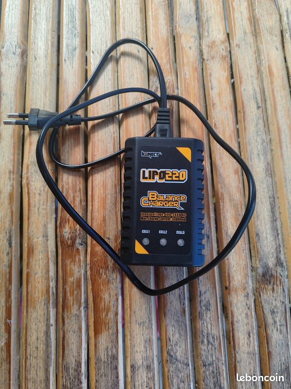 Absima chargeur APC-1 - Chargeur performant pour modèles ASB1BL, ATC3.4BL - MK R