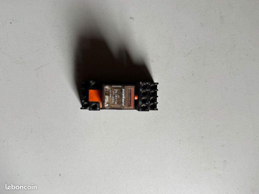 Relais miniature Schrack ZG450 720 TL - 220V (image 1)