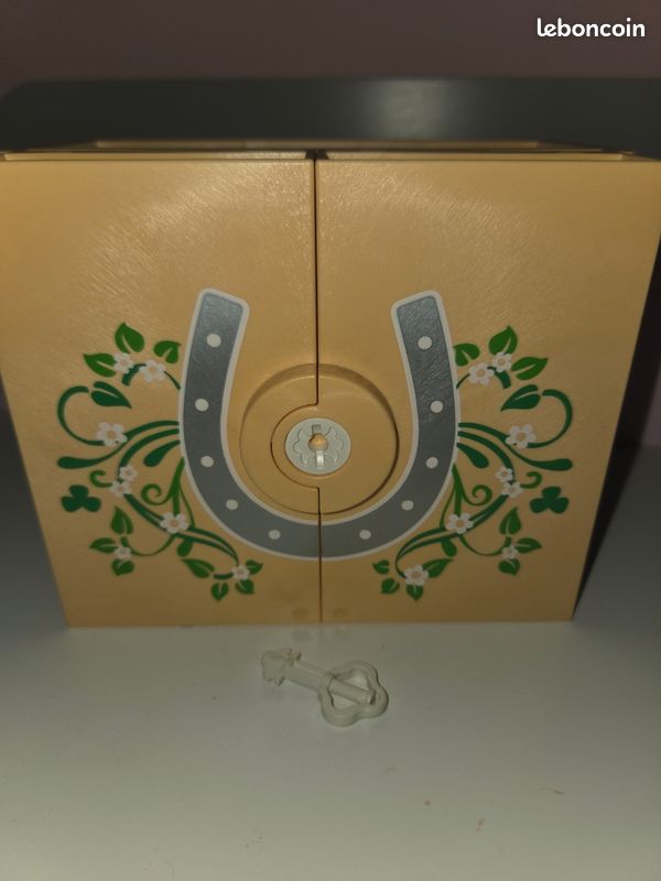 Coffret Valisette Écurie / Centre Équestre transportable Playmobil Country (image 10)