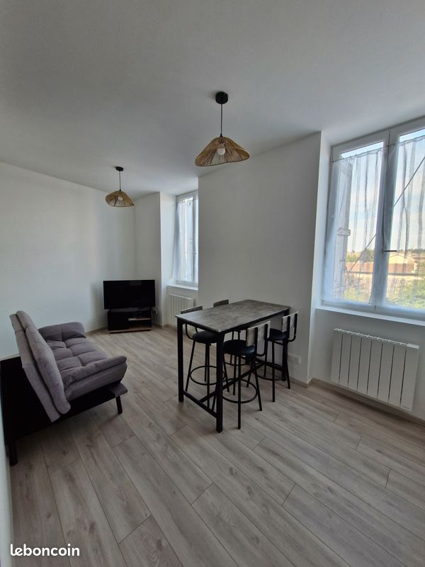 Appartement 2 pièces 45 m² · à La Clayette · 45 m² · 390 €/mois