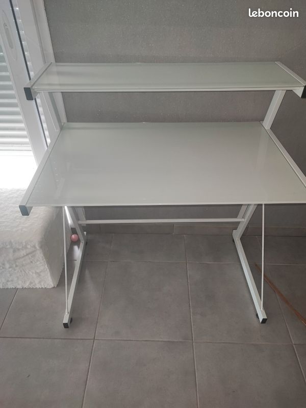 Bureau verre (image 1)