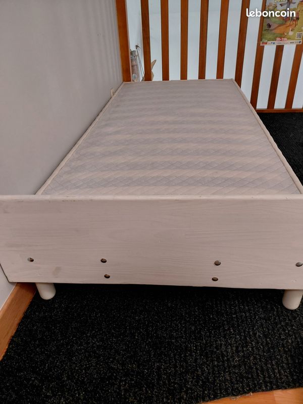 Lit sommier tapissier et matelas (image 4)