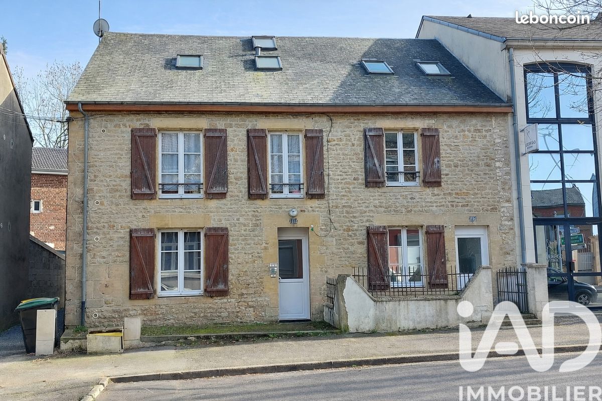Immeuble 3 pièces 246 m² · à Charleville-Mézières · 246 m² · 304 500 €