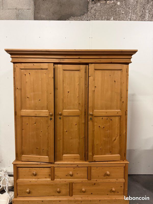 Armoire Interior's en bois très pratique - Ameublement