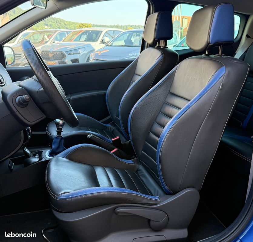 RENAULT CLIO III (2) 2.0 16V 203 RS GORDINI + 1ERE MAIN FR + FUTUR COLLECTOr (image 5)