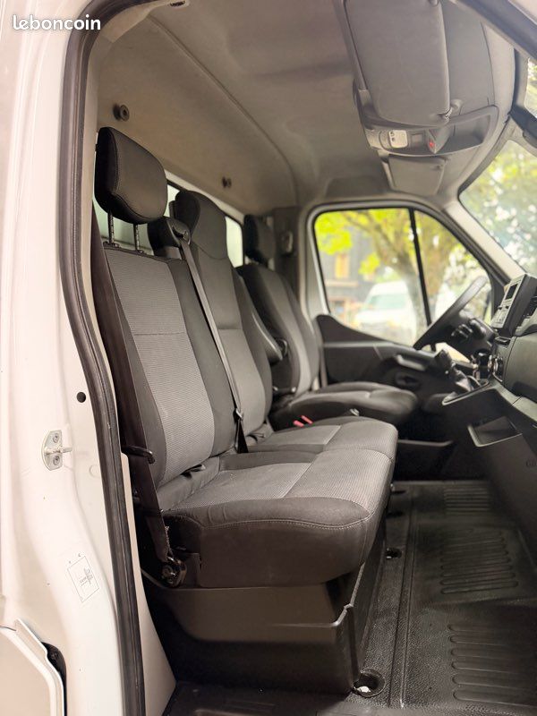 Renault Master Benne Basculante RJ 3.5t dCi 145 + Coffre arrière 2021 – photo 10
