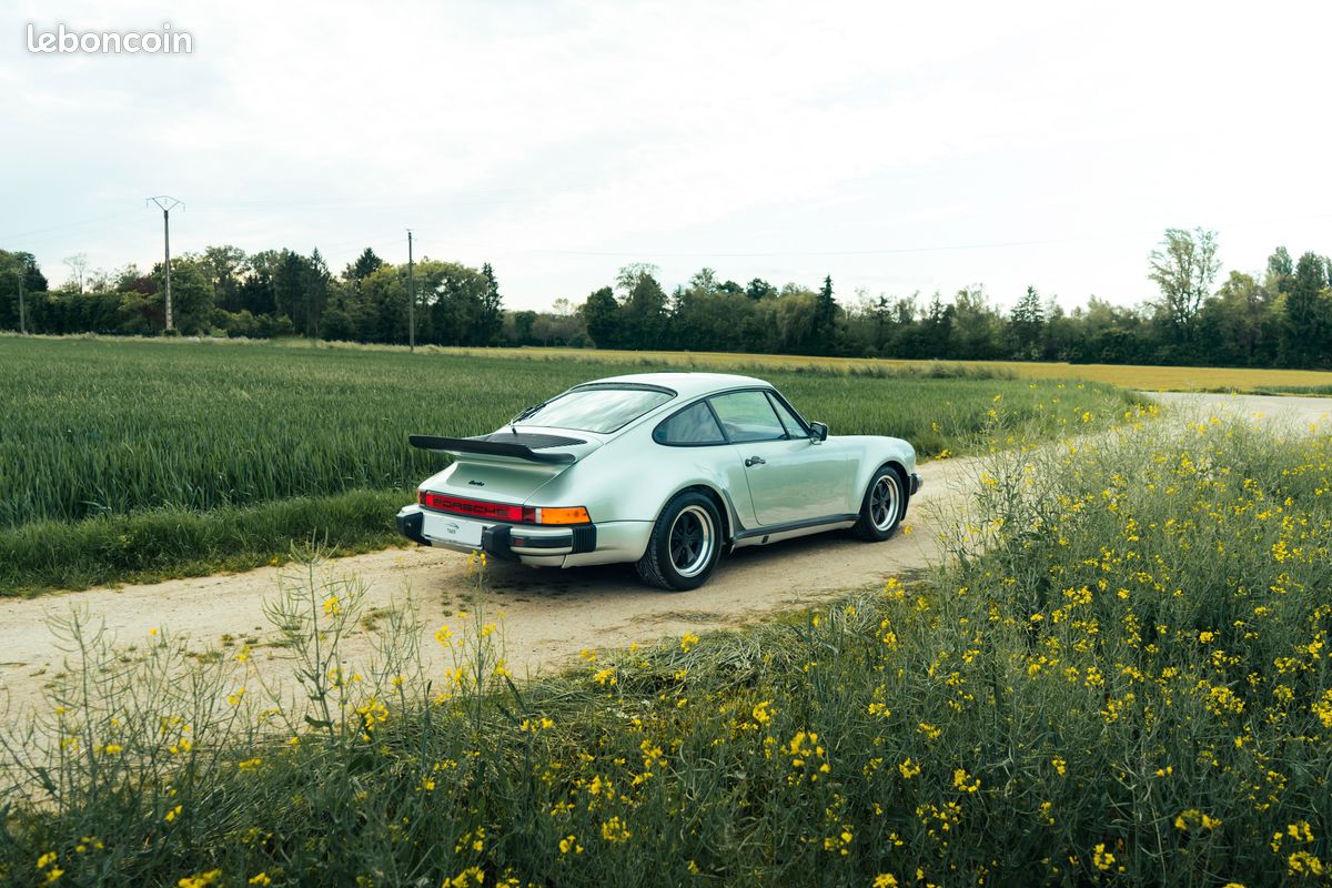 Porsche 930 Turbo / 1976 / 3.0 L (image 2)