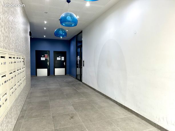 https://img.leboncoin.fr/api/v1/lbcpb1/images/84/bc/75/84bc75dad478c936ea52b0d0c1988c22adb624f1.jpg?rule=ad-image