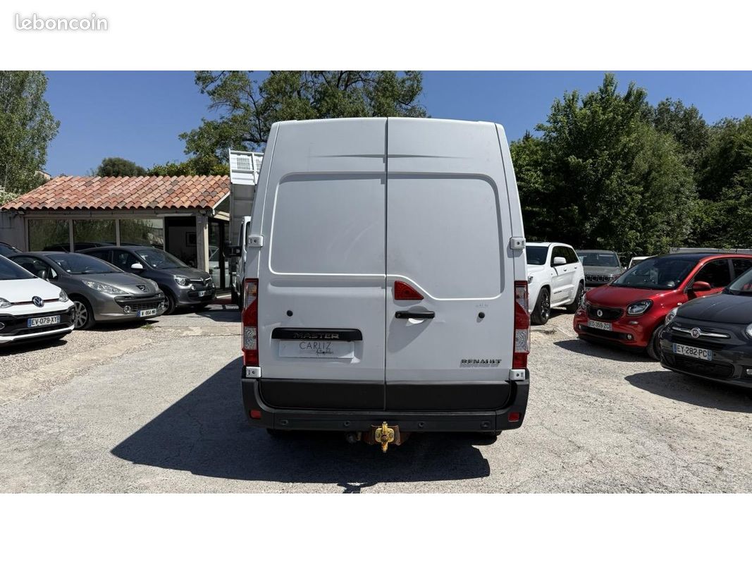 RENAULT MASTER III FG Grand Confort F3500 L2H2 2.3 dCi 135cv Traction 20825,00 EUR HT (image 6)