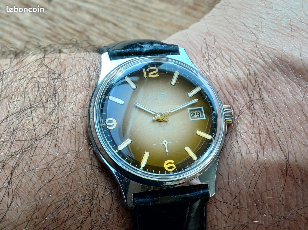 Montre Ancienne Mécanique Homme Victoire ZIM - URSS 1980 - 15 Rubis - Style Militaire - Bracelet Cuir Neuf