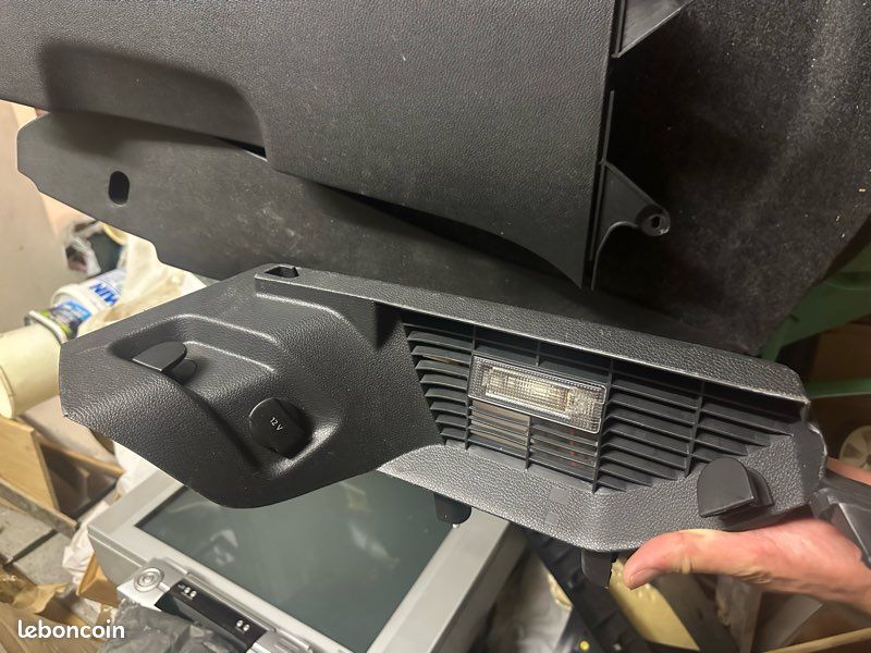 Cache en plastique intérieur golf 6 (image 3)