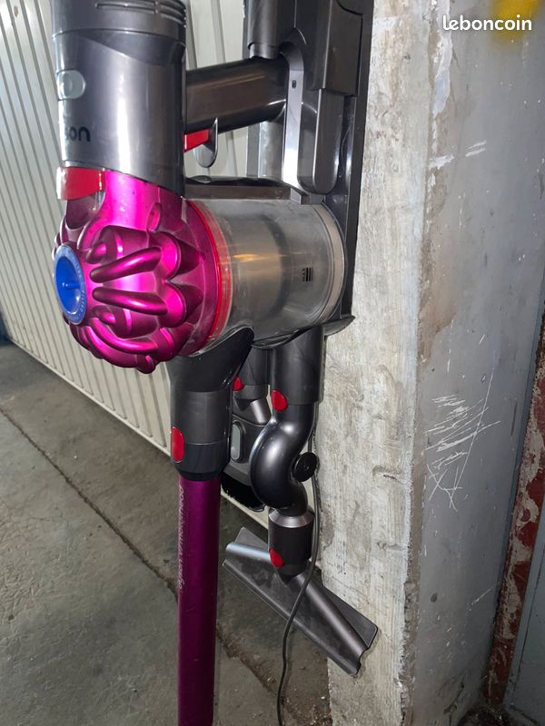 Aspirateur dyson v7 très bonne état (image 2)