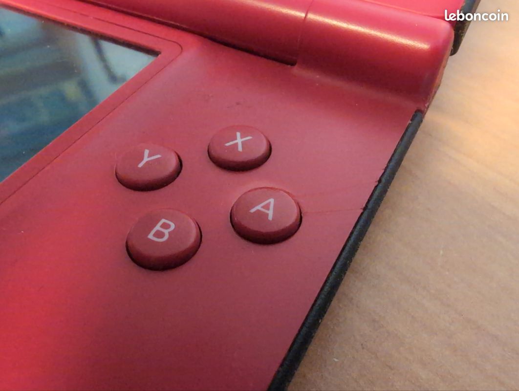 Nintendo DSI XL mario 25 ans (image 3)