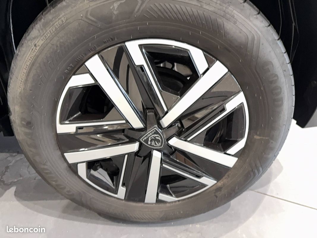 PEUGEOT 2008 PureTech 100 S&S BVM6 Active (image 11)