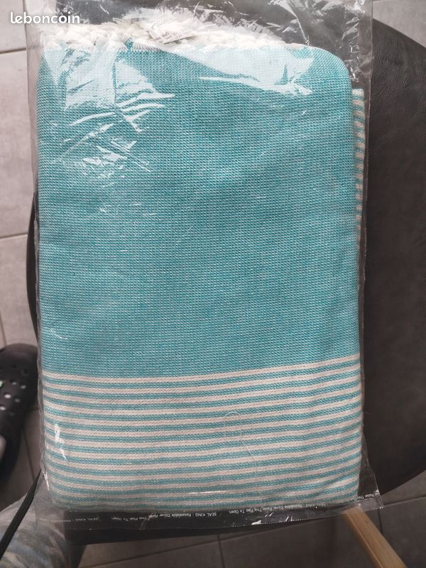 Serviette de plage neuve (image 2)