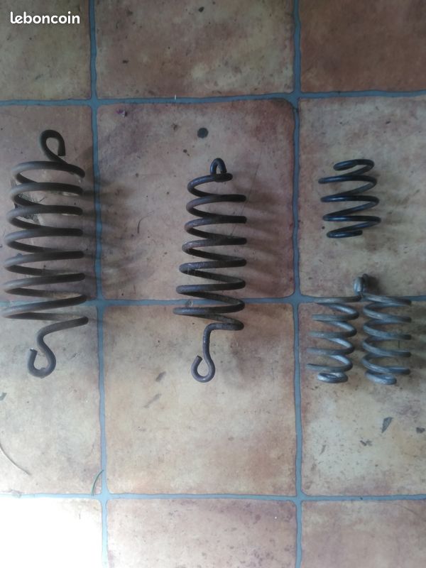 Ressorts de selle moto ancienne (image 1)