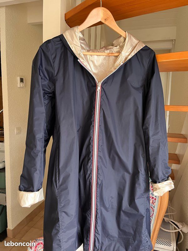 Veste imperméable et réversible (image 1)