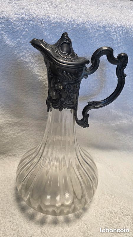 Aiguière carafe à vin verre motif raisin couvercle métal argenté art de la table