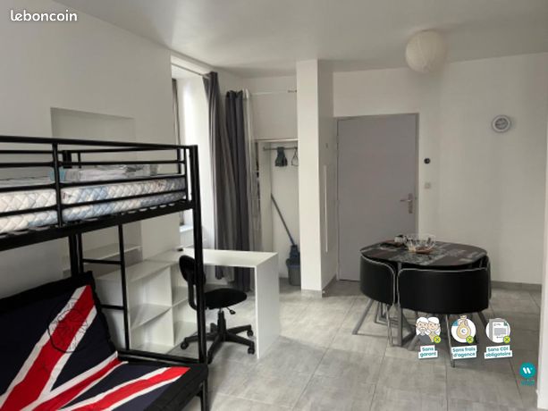 Studio 1 pièce 25 m²