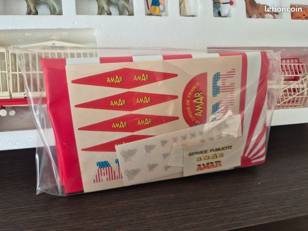 Solido Réf 660 Coffret Cirque Amar avec Chapiteau Véhicules