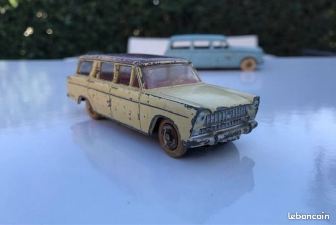 Dinky Toys 548 Fiat 1800 - Crème, Toit Noir - Miniature Collection