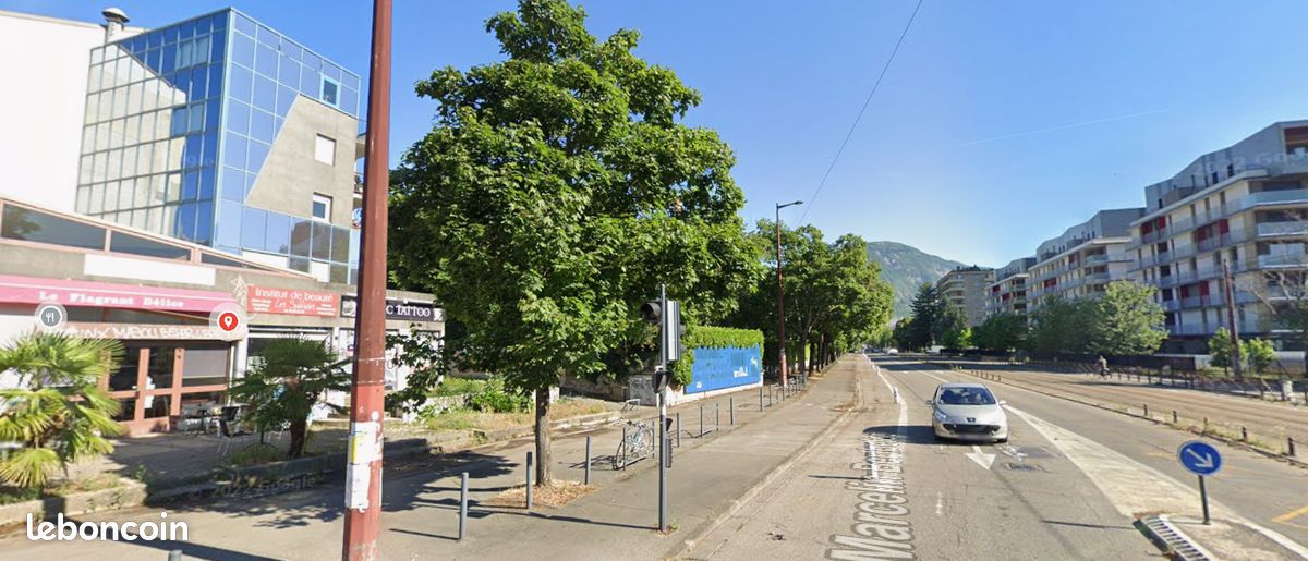 Garage au sous sol sécurisé av Marcelin Berthelot, investissement