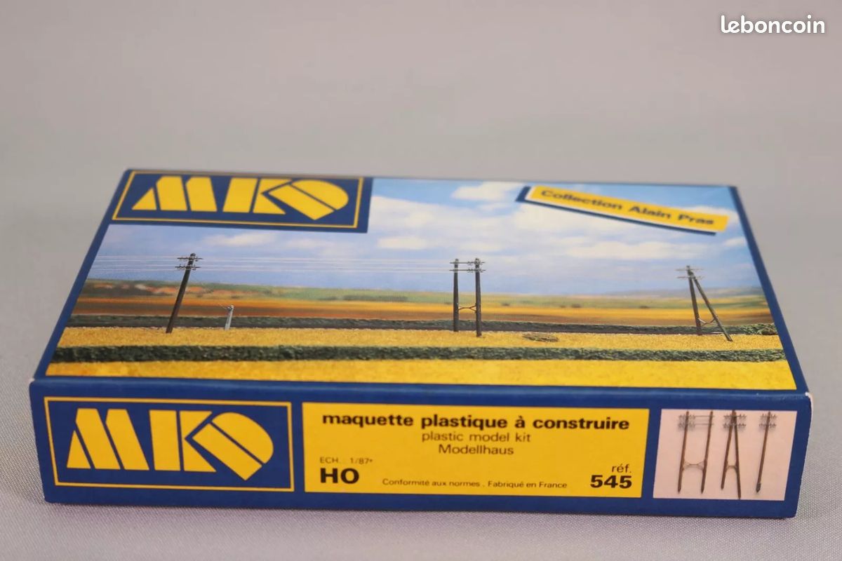 Poteaux télégraphiques N Auhagen 44600