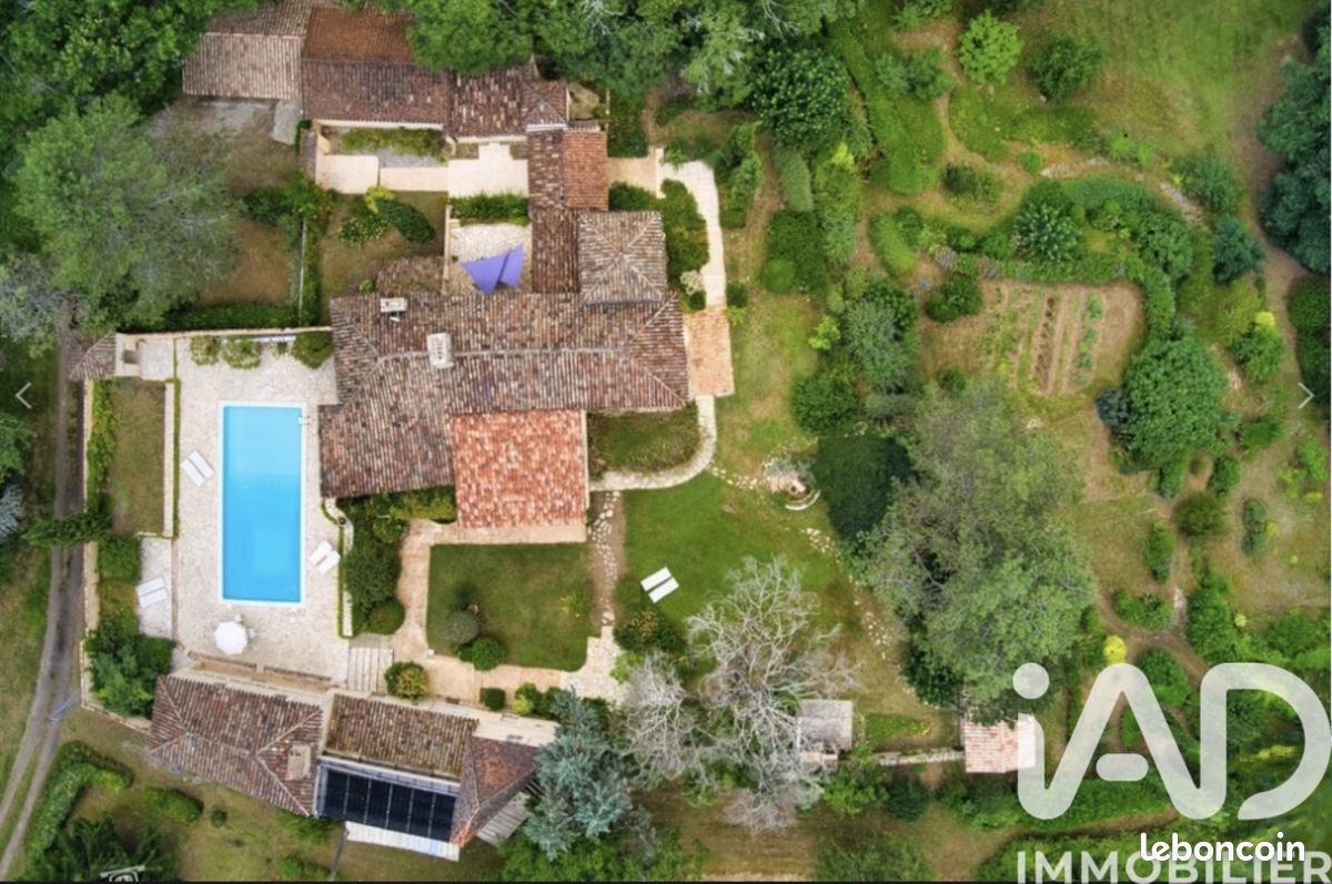 Propriété 10 pièces 305 m² (image 4)