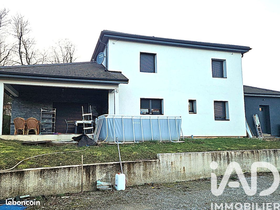 Maison 6 pièces 180 m² · à Macornay · 180 m² · 437 000 €