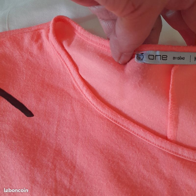 2 tee-shirts T42/44 (image 7)