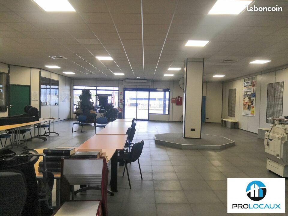 LOCAL D'ACTIVITE 912 m² SAINT ETIENNE DU ROUVRAY (image 2)