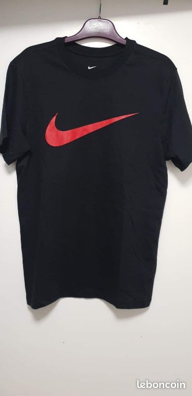 T-shirts nike neuf (image 5)
