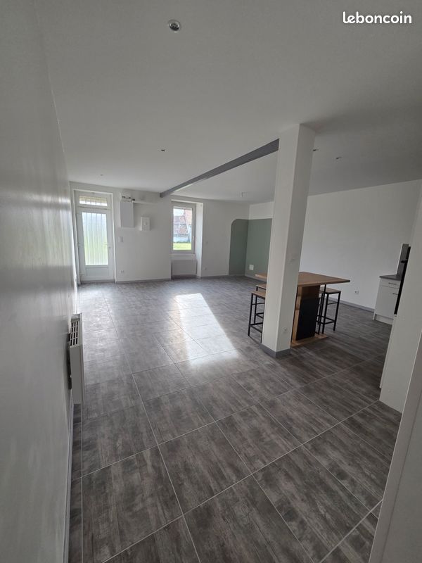 Maison 3 pièces 90 m² · à Corme-Écluse · 90 m² · 890 €/mois