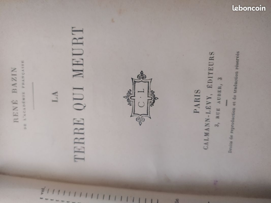 La terre qui meurt livre ancien (image 1)