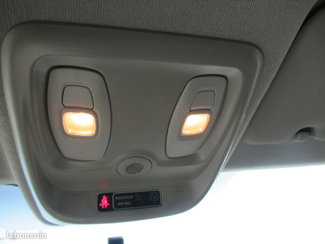 Renault CLIO IV TCE 90 CV ZEN Business ECO2 (image 13)