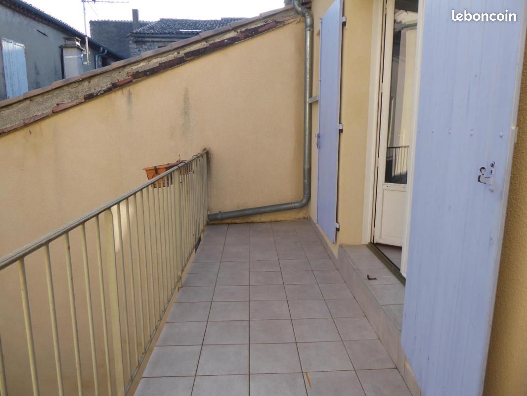 Appartement 2 pièces 51 m² · à Villeneuve-de-Berg · 51 m² · 520 €