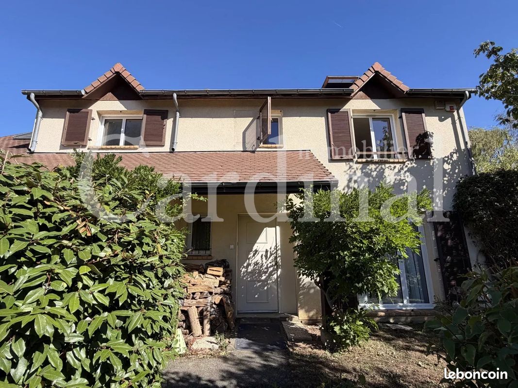 Maison 9 pièces 172 m² · à Bailly · 172 m² · 839 000 €