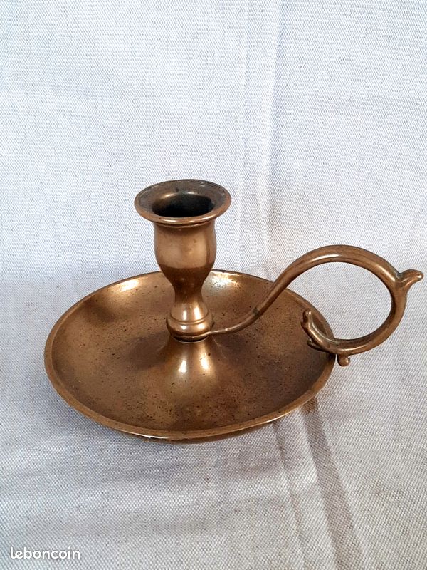 Petit bougeoir rat de cave en bronze - Ma valise en carton