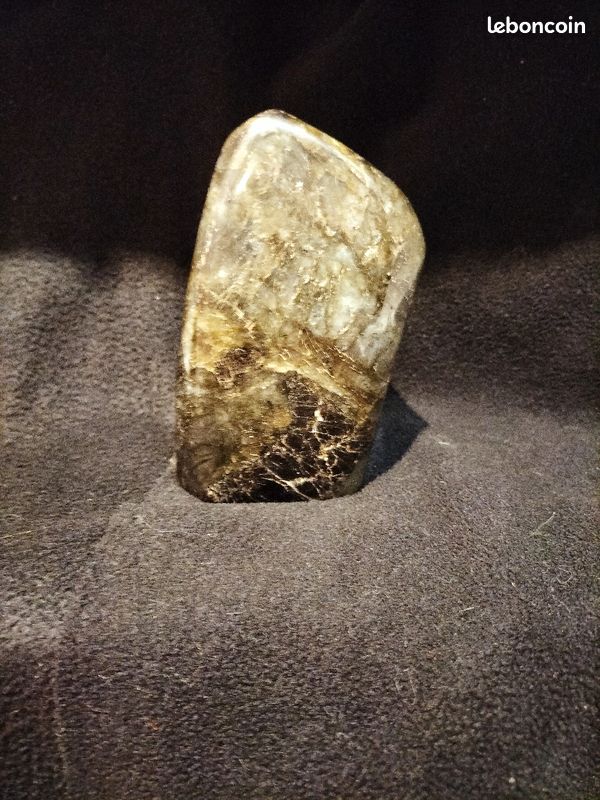 Labradorite (image 9)