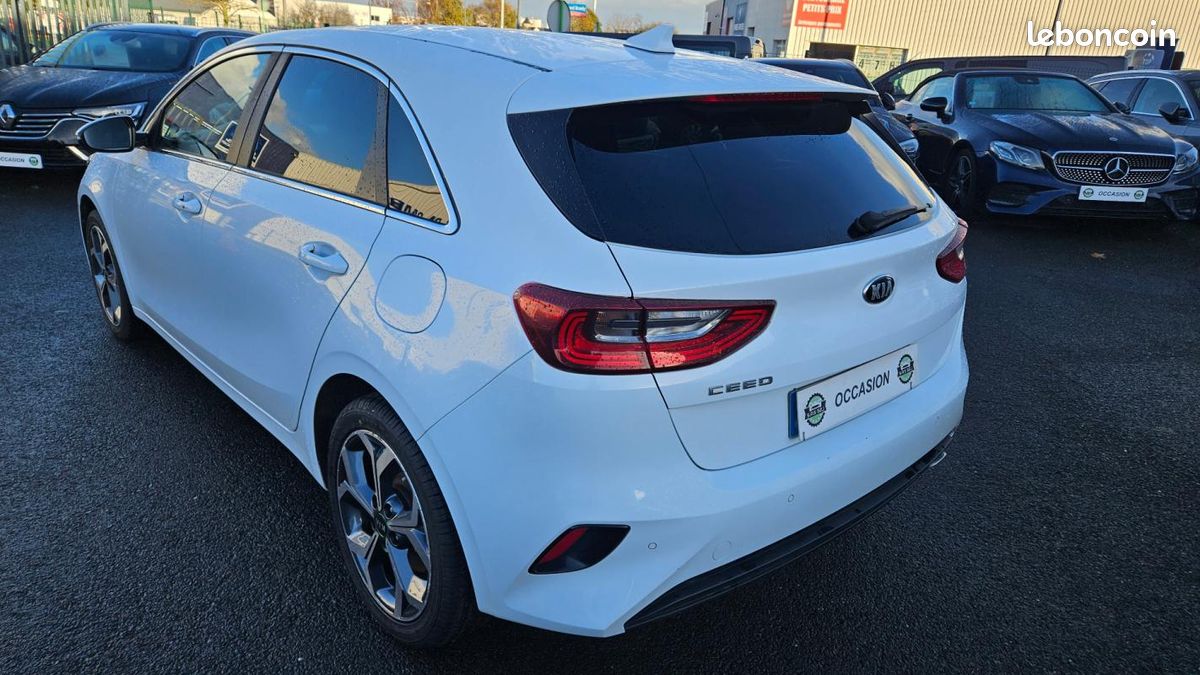 Kia Cee'd BUSINESS 1.0 T-GDI 100 ch ISG Active Business (image 9)