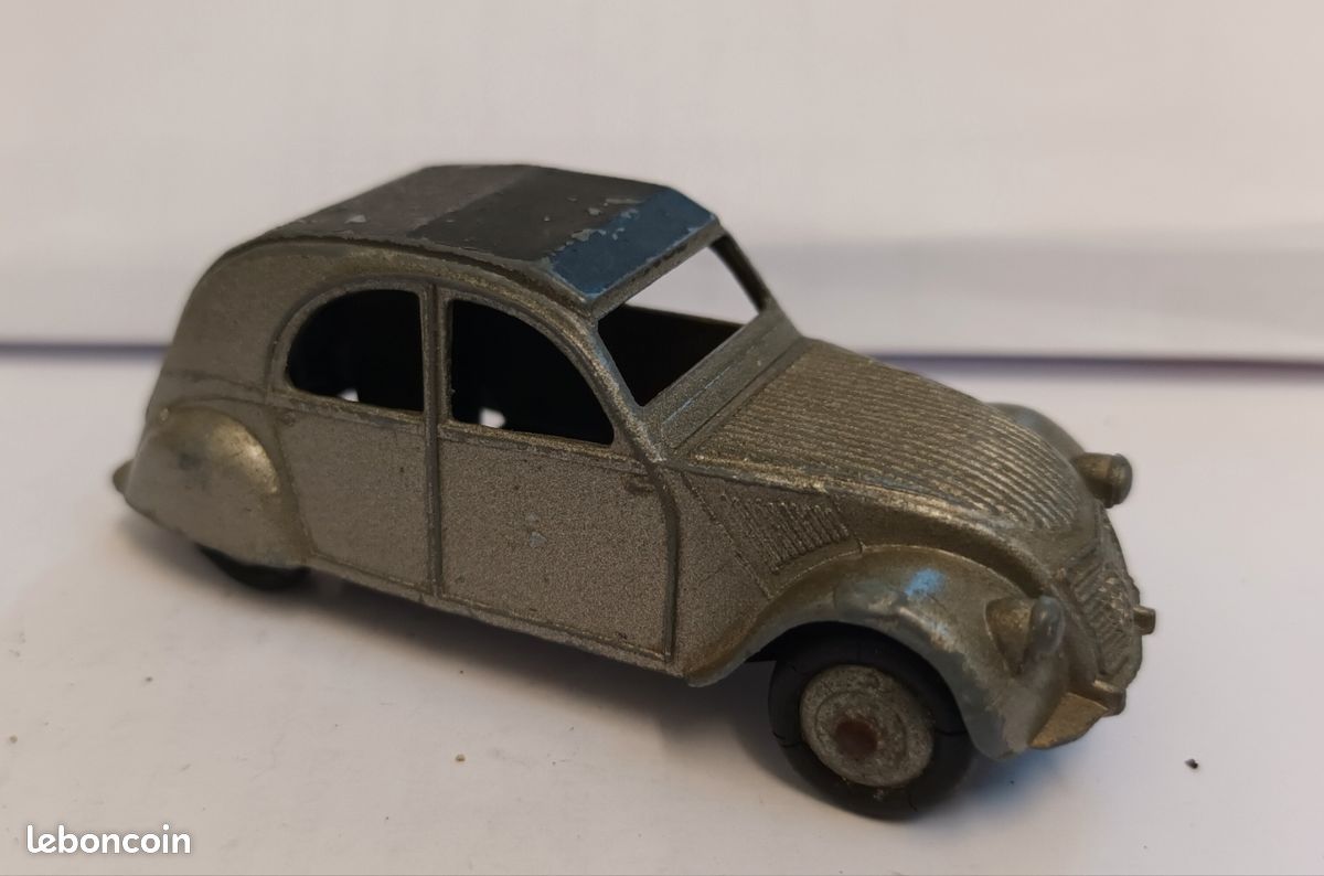 Dinky Toys 24T – Citroën 2CV – Toit Lisse, Jantes Grises – Miniature Ancienne