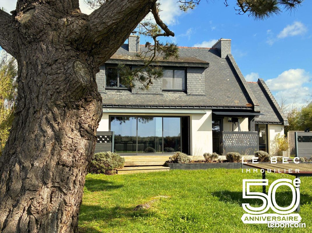 Maison 9 pièces 213 m² · à Séné · 213 m² · 1 248 000 €