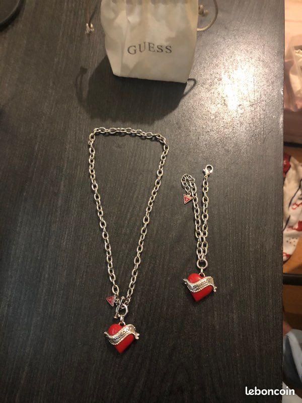 Bijoux GUESS ORIGINAL Parure cœur rouge (image 2)