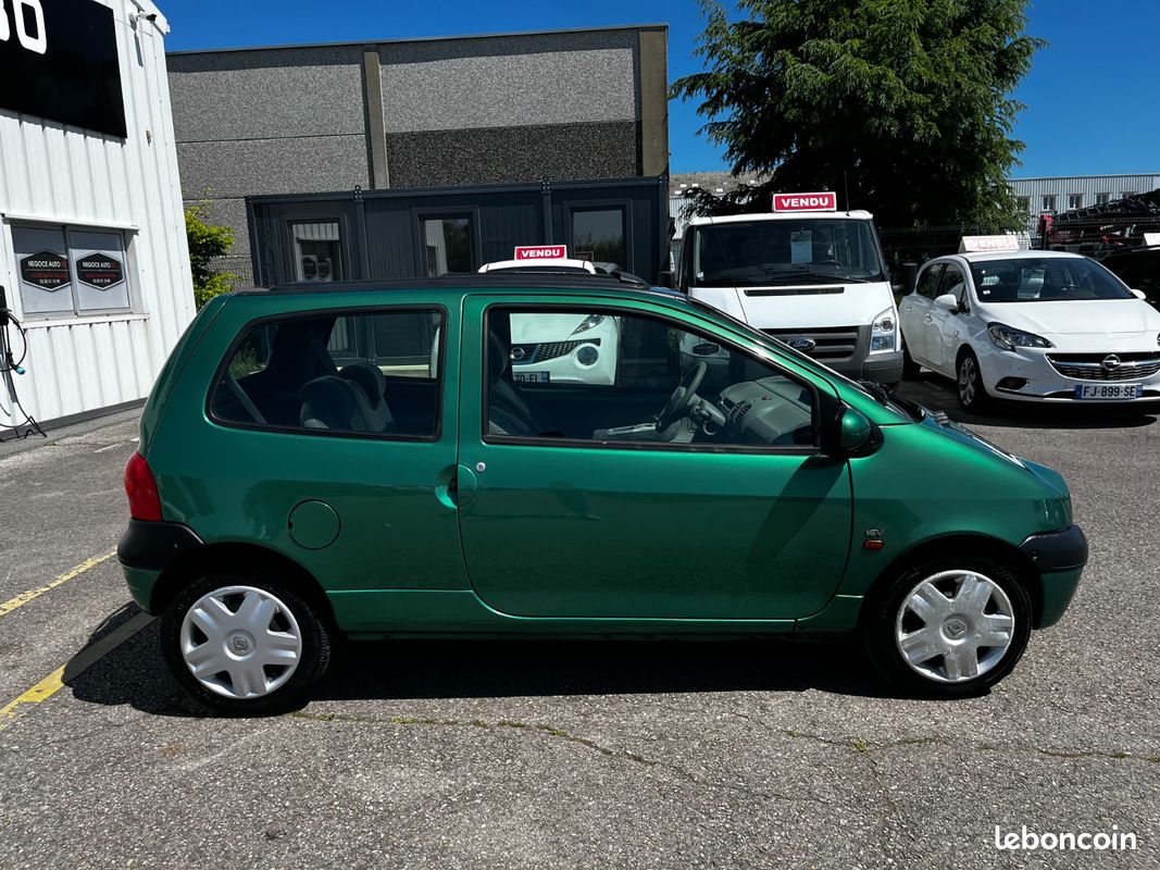 RENAULT TWINGO 1.2i 16V Expression Quickshift 11/2001 89800KMS BOITE AUTOMATIQUE TOIT PANORAMIQUE (image 8)