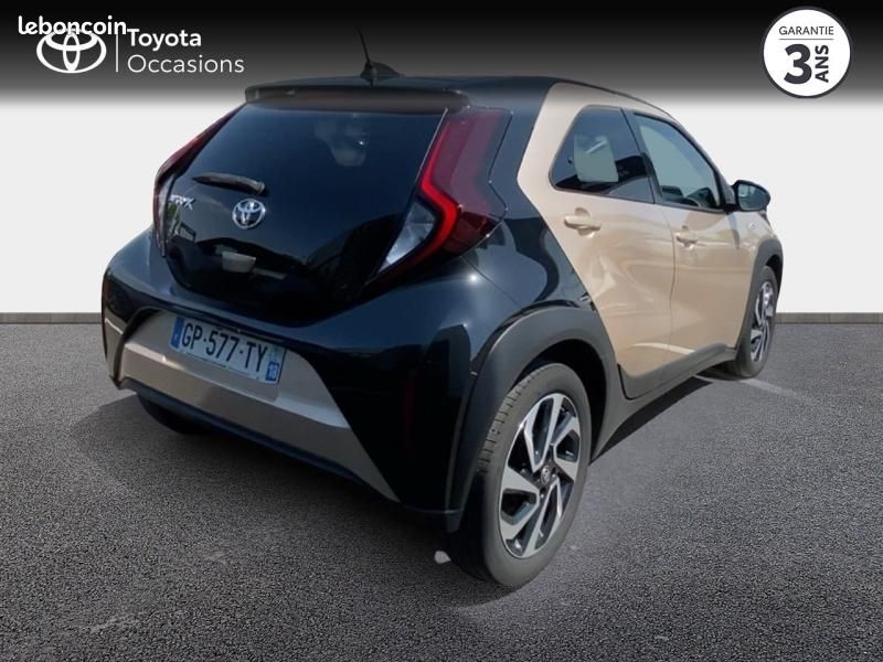 Toyota Aygo X 1.0 VVT-i 72ch Design S-CVT MY23 (image 17)