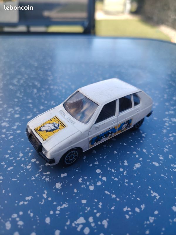 Citroën Visa de 1980, fabriquée par Solido à l'échelle 1/43 (référence catalogue originale 1302) (image 1)