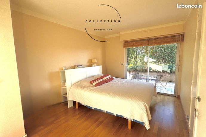 Villa 6 pièces 210 m² — 10